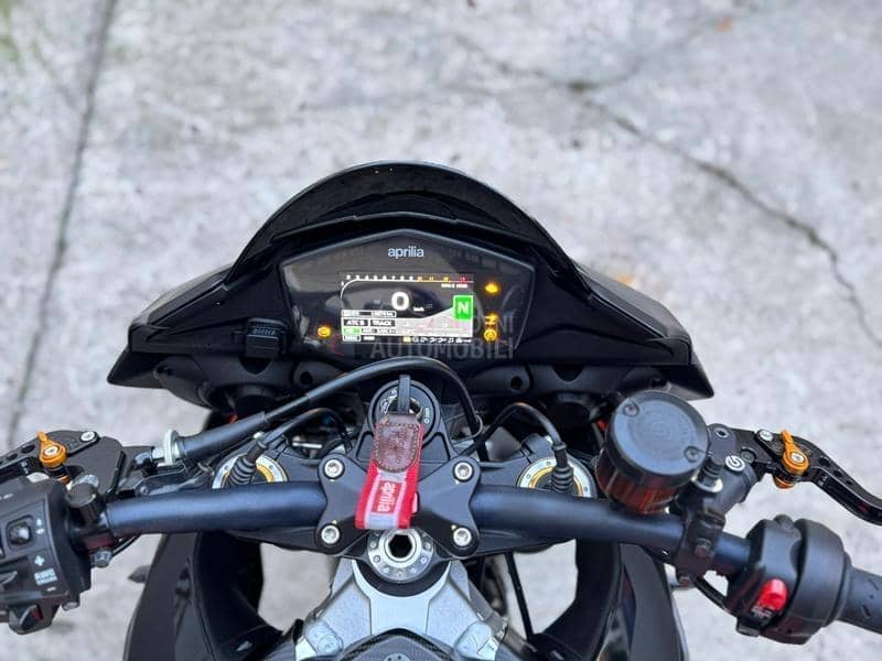 Aprilia RSV4  TUONO FACTORY RSV 4