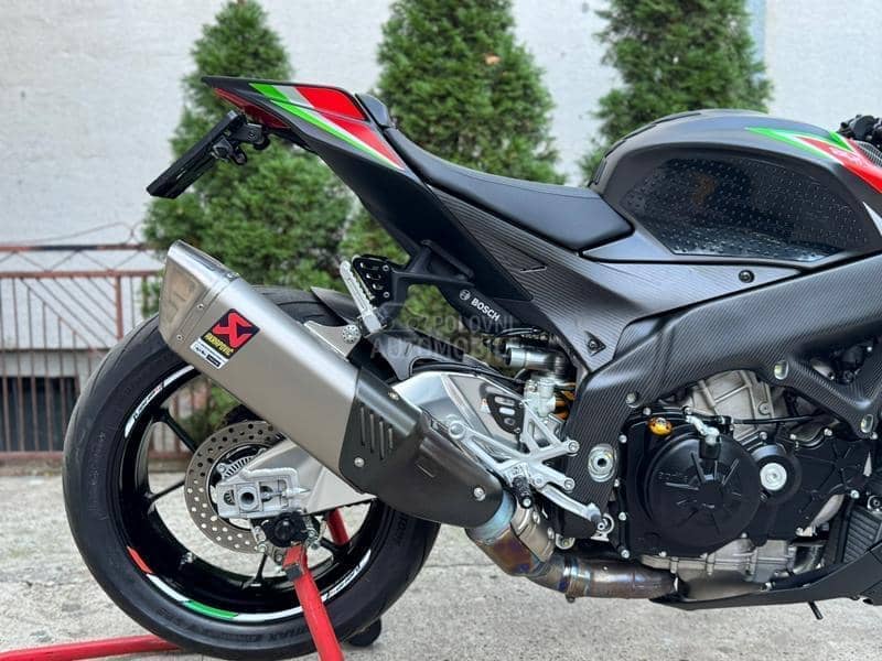 Aprilia RSV4  TUONO FACTORY RSV 4