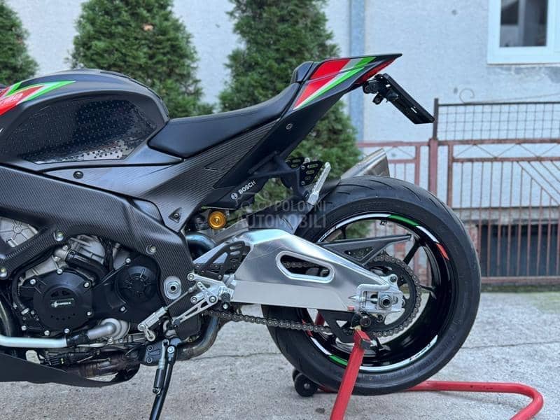 Aprilia RSV4  TUONO FACTORY RSV 4