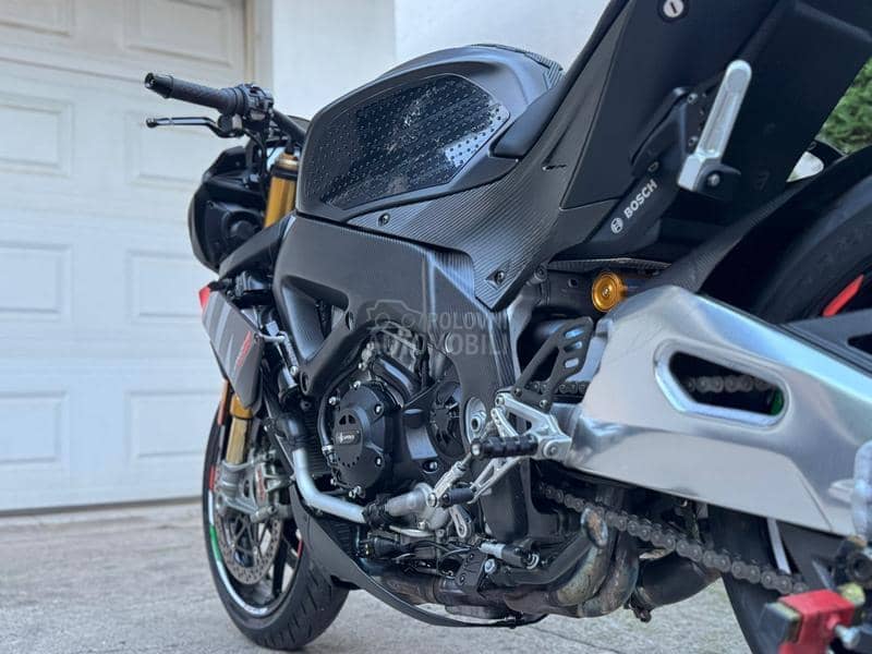 Aprilia RSV4  TUONO FACTORY RSV 4