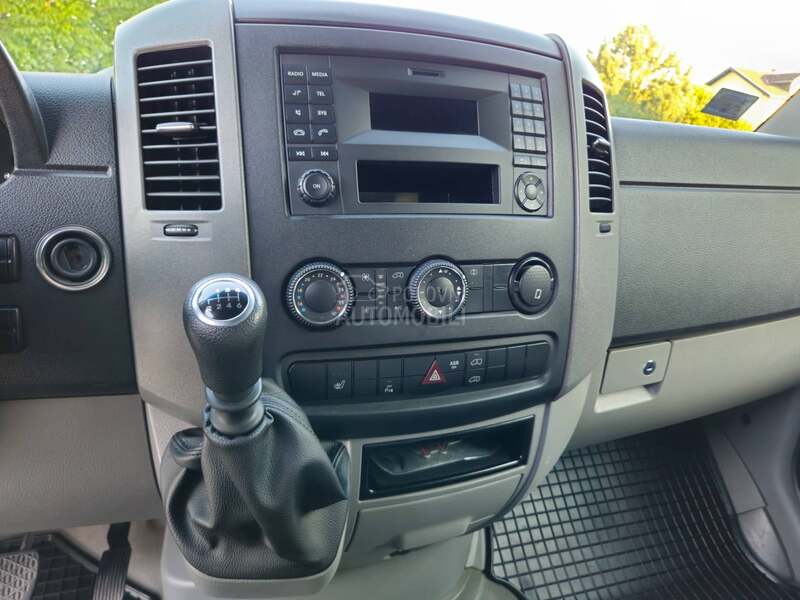 Mercedes Benz Sprinter 313