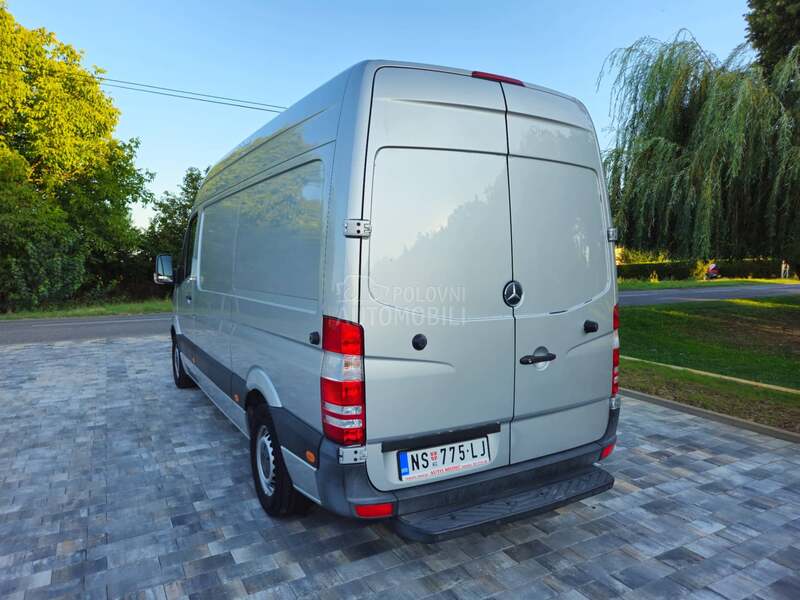 Mercedes Benz Sprinter 313