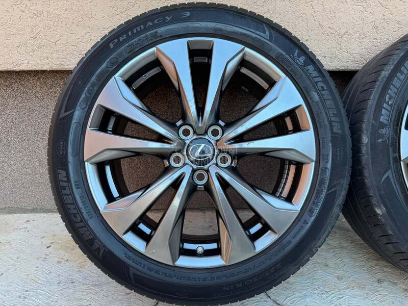 Aluminijumske felne Lexus UX 18" 5 x 114.3