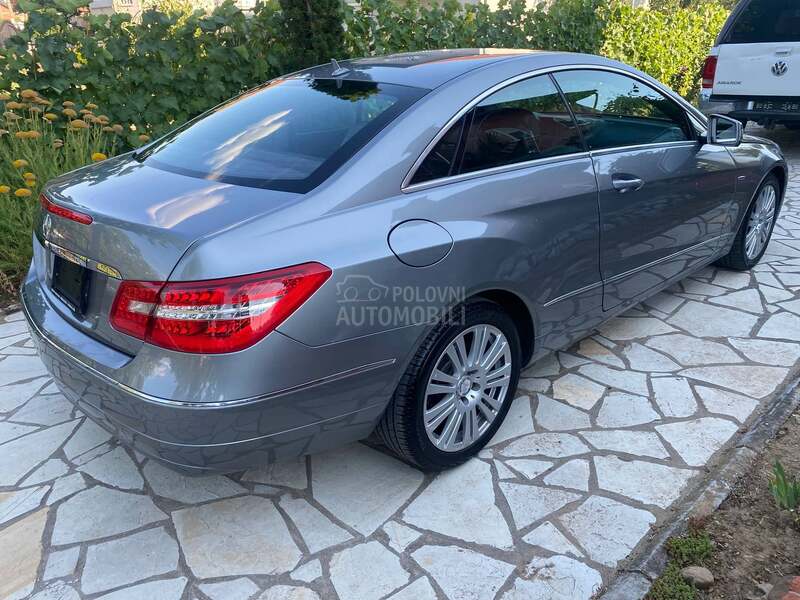 Mercedes Benz E 220 