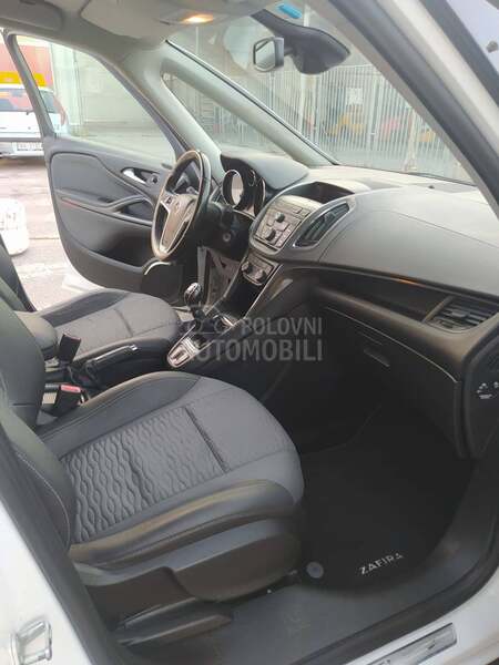 Opel Zafira 1.6b/cng