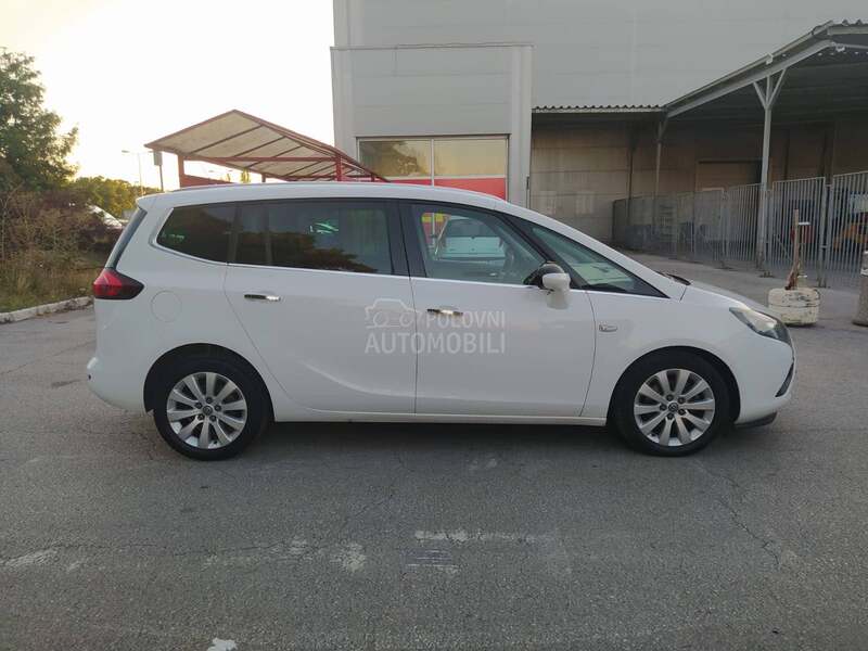 Opel Zafira 1.6b/cng