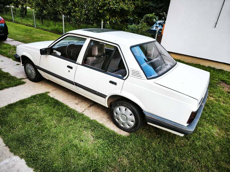 Opel Ascona 1.6 D