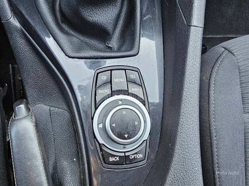 BMW X1 2.0D XDRIVE  N AVI