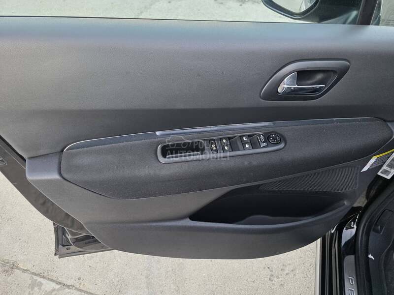 Peugeot 3008 2.0 HDI N.A.V.I