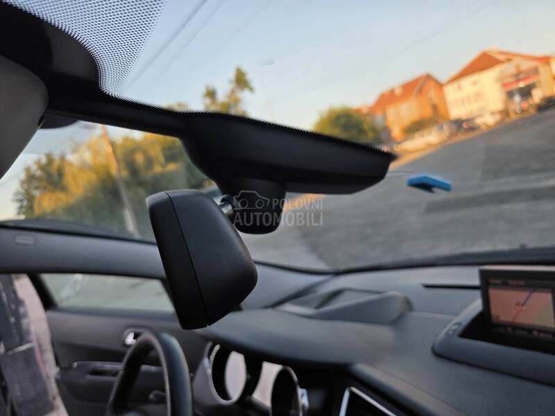 Peugeot 3008 2.0 HDI N.A.V.I