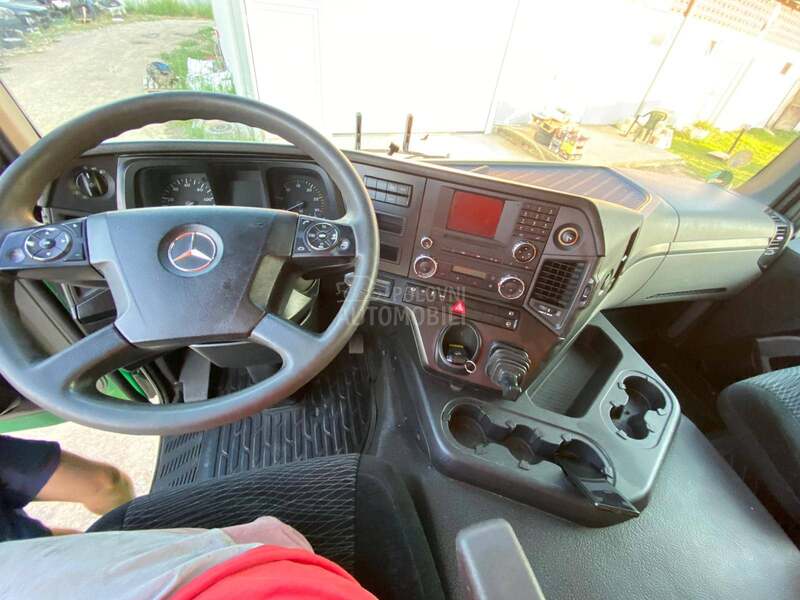 Mercedes Benz 1827 Antos