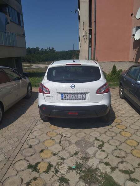 Nissan Qashqai 1.6b