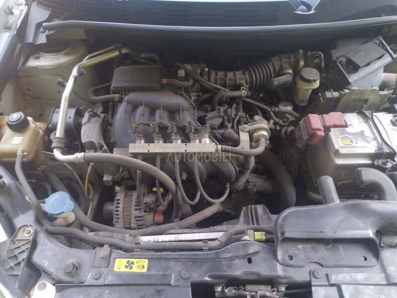 Nissan Qashqai 1.6b