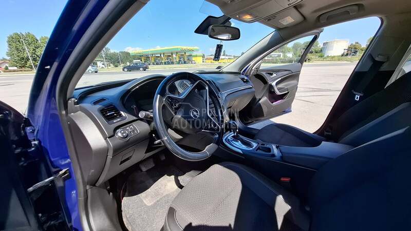 Opel Insignia Turer Re-style