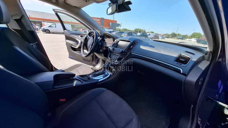 Opel Insignia Turer Re-style