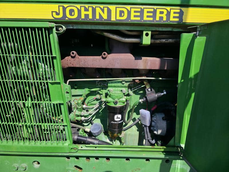 John Deere 6610