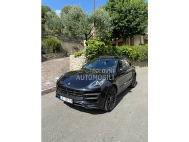 Porsche Macan TURBO