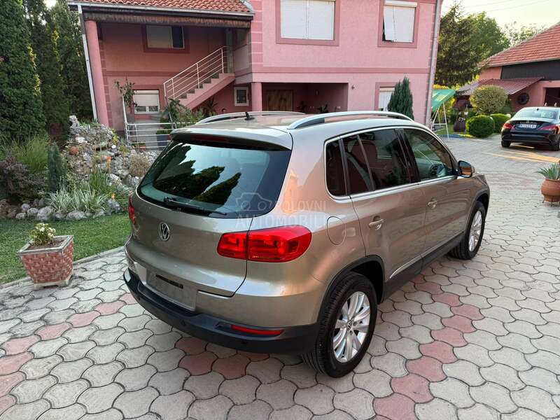 Volkswagen Tiguan 2.0 TSI DSG 4 MOTION