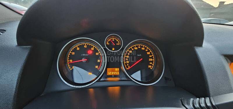 Opel Astra H 1.8