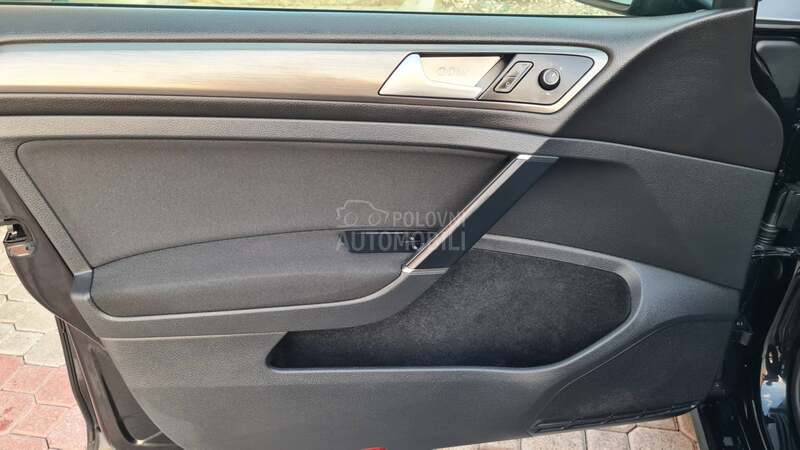 Volkswagen Golf 7 1.6TDI BLUEMOTION