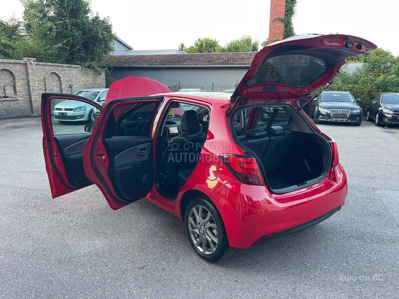 Toyota Yaris F U L L