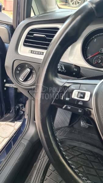 Volkswagen Golf 7 1.6TDI BLUEMOTION