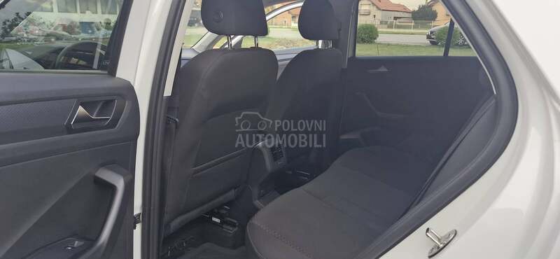 Volkswagen T-Roc 1,0 b 124000 novo
