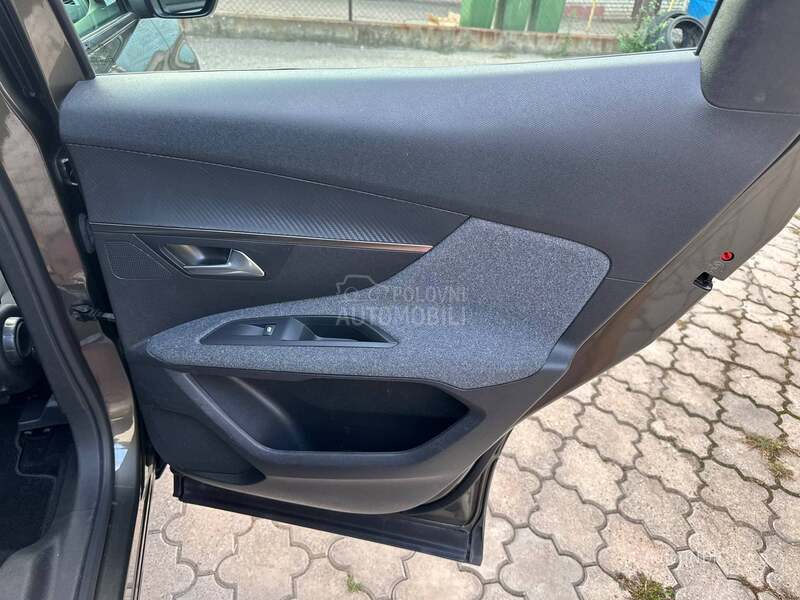 Peugeot 3008 1.2PureTechExecutive