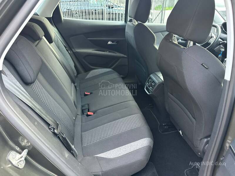 Peugeot 3008 1.2PureTechExecutive