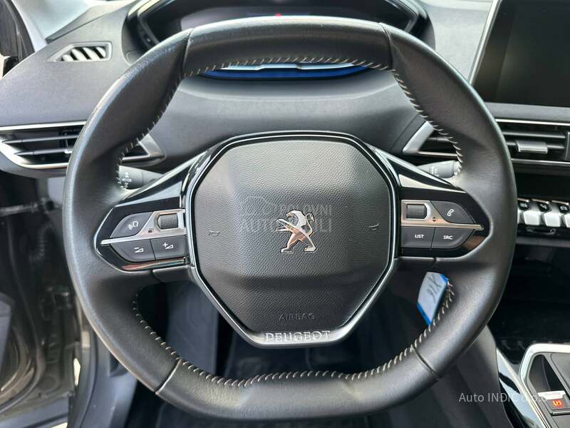 Peugeot 3008 1.2PureTechExecutive