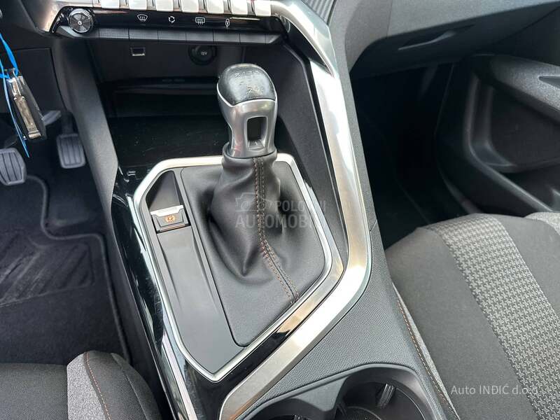 Peugeot 3008 1.2PureTechExecutive