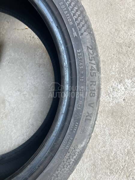 Continental 225/45 R18 Zimska