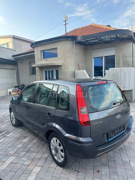 Ford Fusion 1.4 tdci