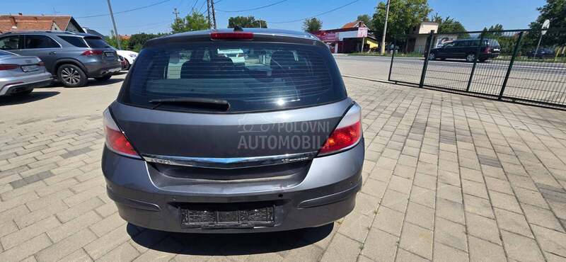Opel Astra H 1.6 16v