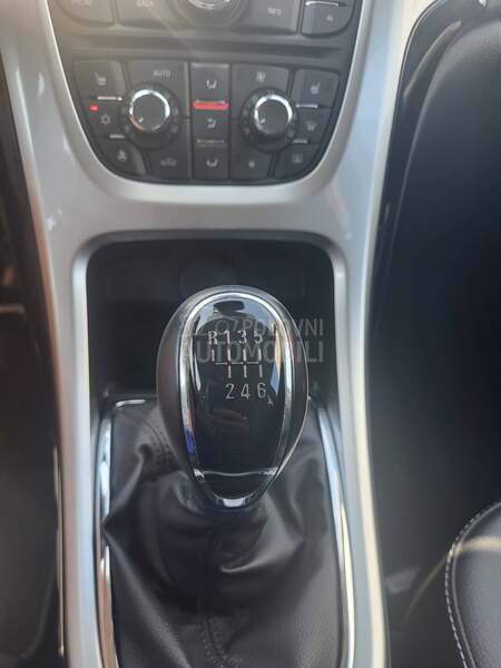 Opel Astra J 1.4 b
