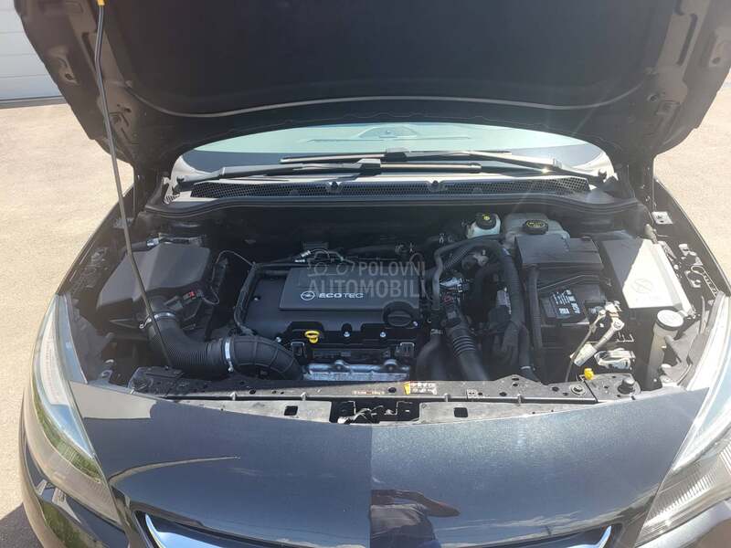 Opel Astra J 1.4 b