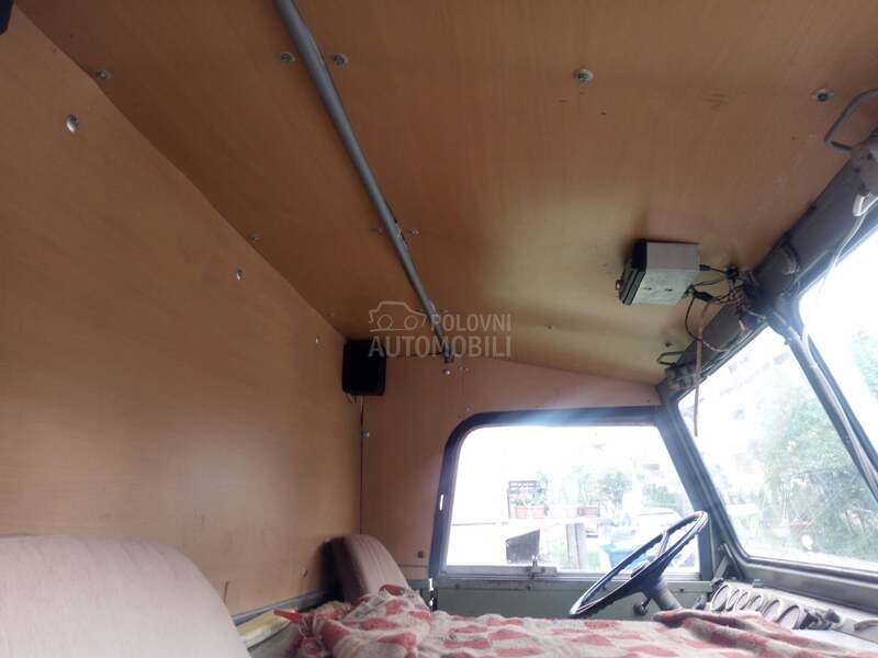 TAM 110 T7