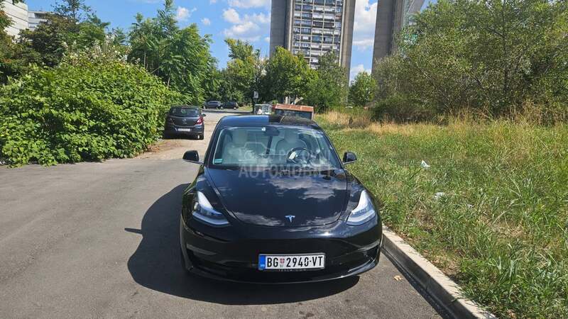 Tesla Model 3 dual motor