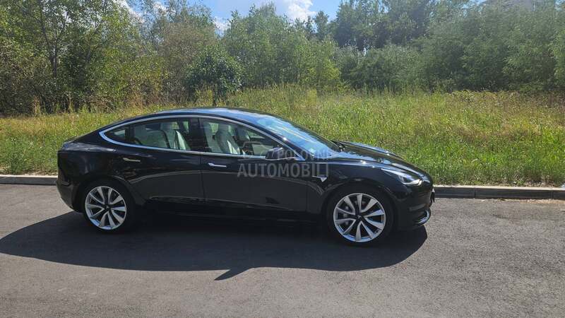 Tesla Model 3 dual motor