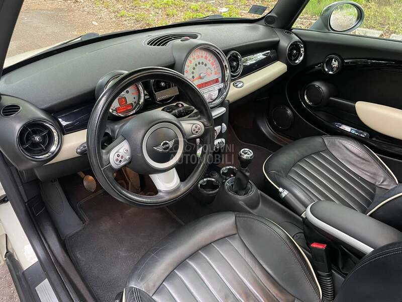 MINI Cooper R56