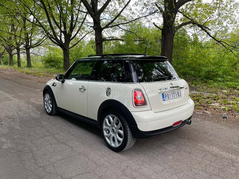 MINI Cooper R56