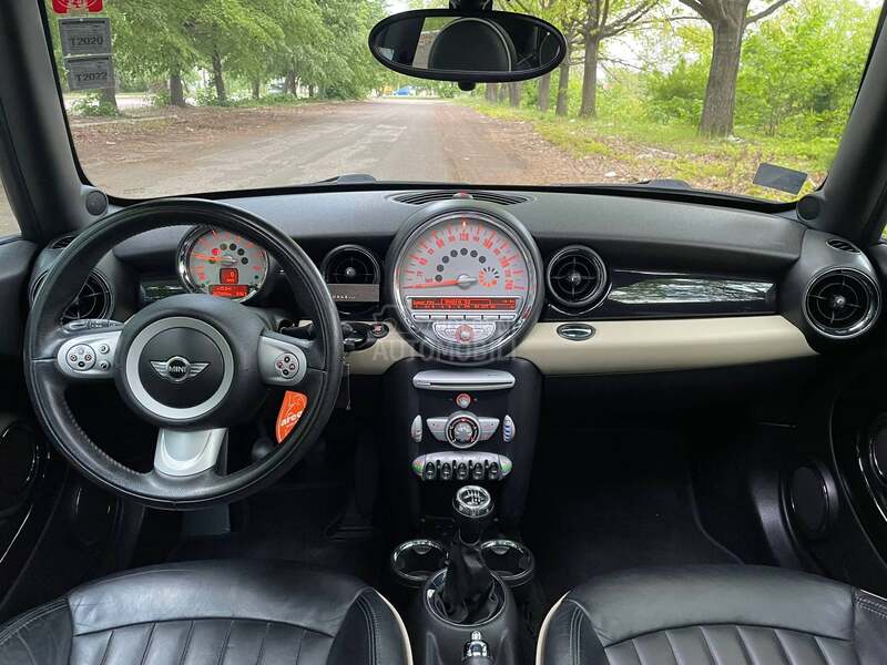 MINI Cooper R56