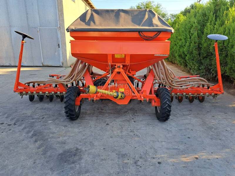 Kverneland Kubota SD 1450