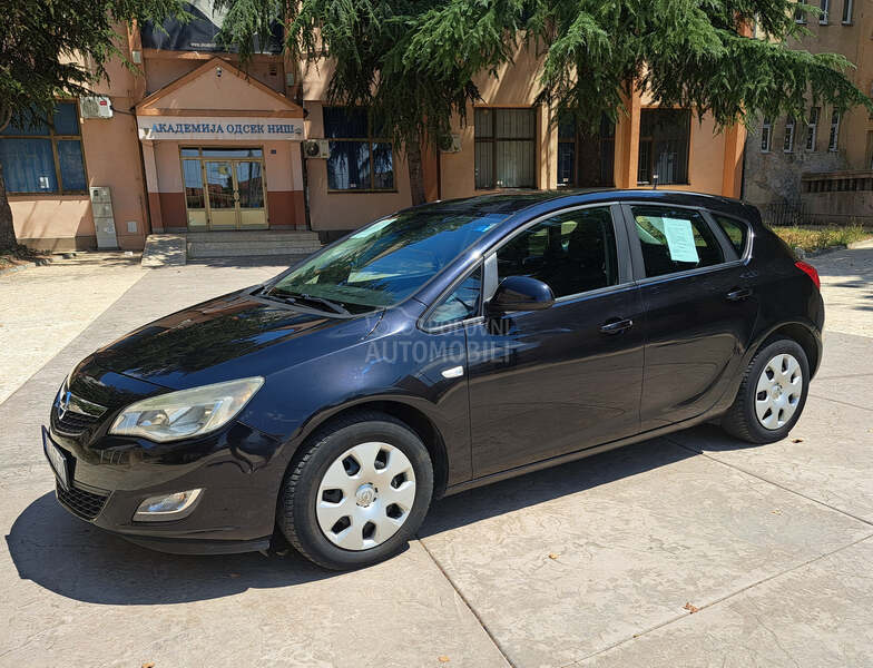 Opel Astra J 1.4