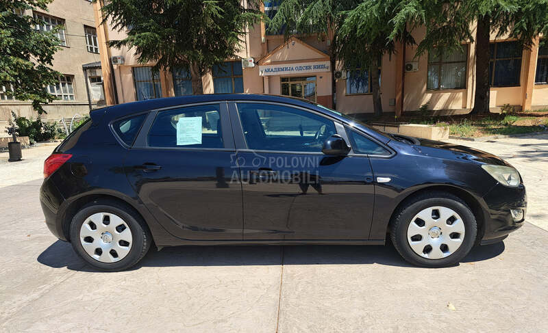 Opel Astra J 1.4