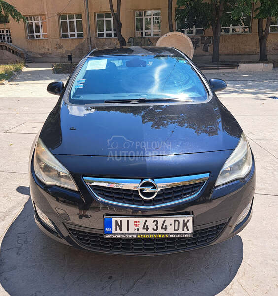 Opel Astra J 1.4