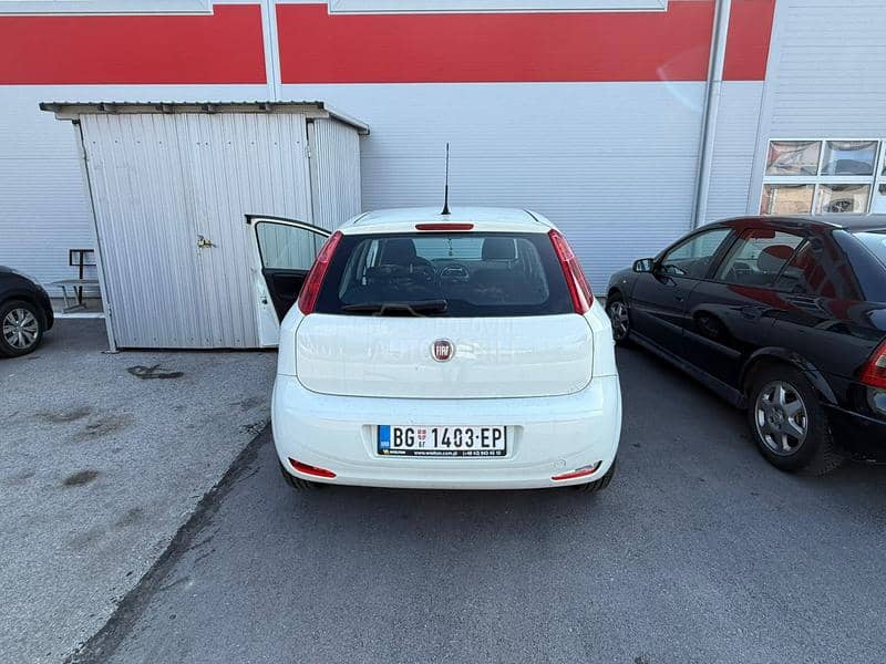 Fiat Grande Punto n1 teretno
