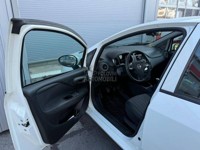 Fiat Grande Punto n1 teretno