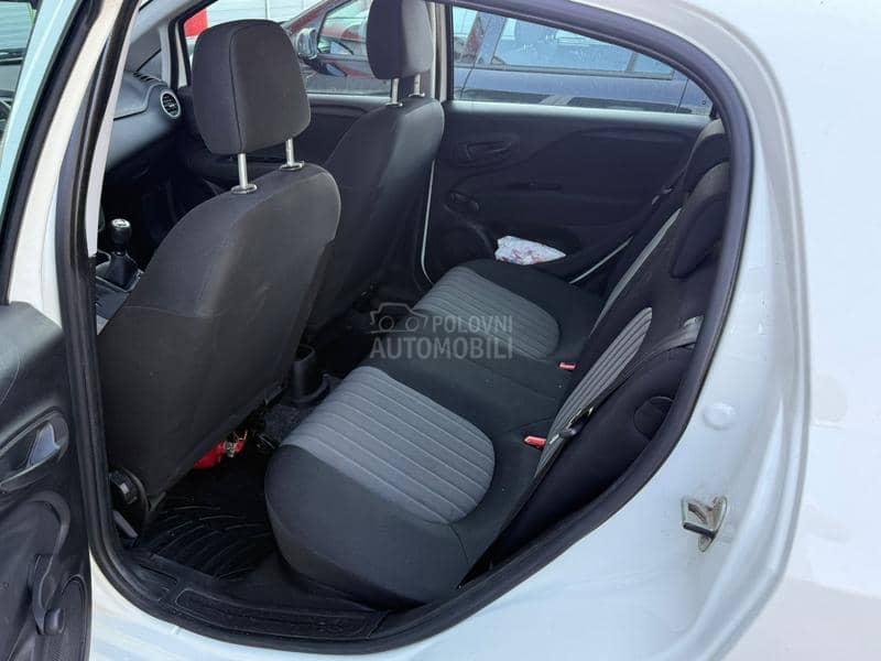 Fiat Grande Punto n1 teretno