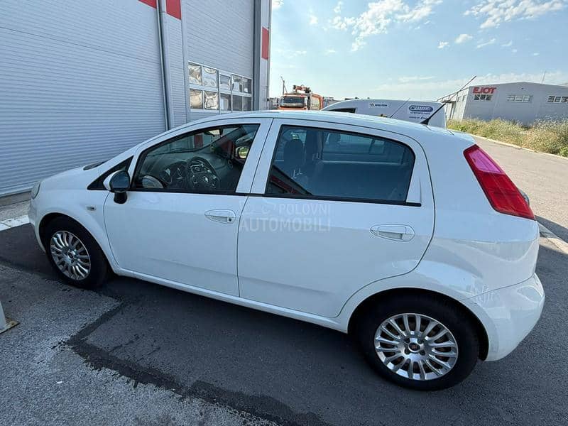 Fiat Grande Punto n1 teretno